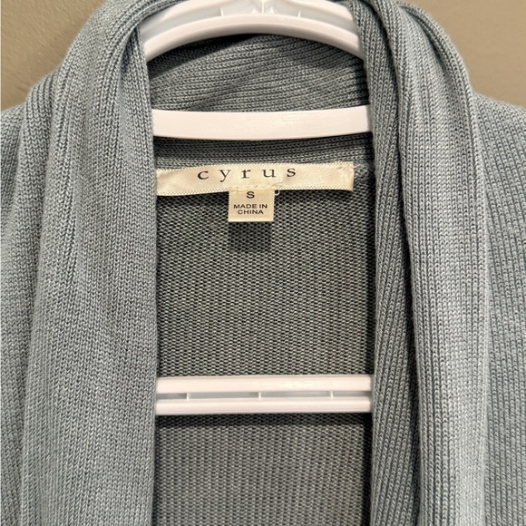 Cyrus Women's Light Gray Open Front Cardigan - Picture 2 of 3